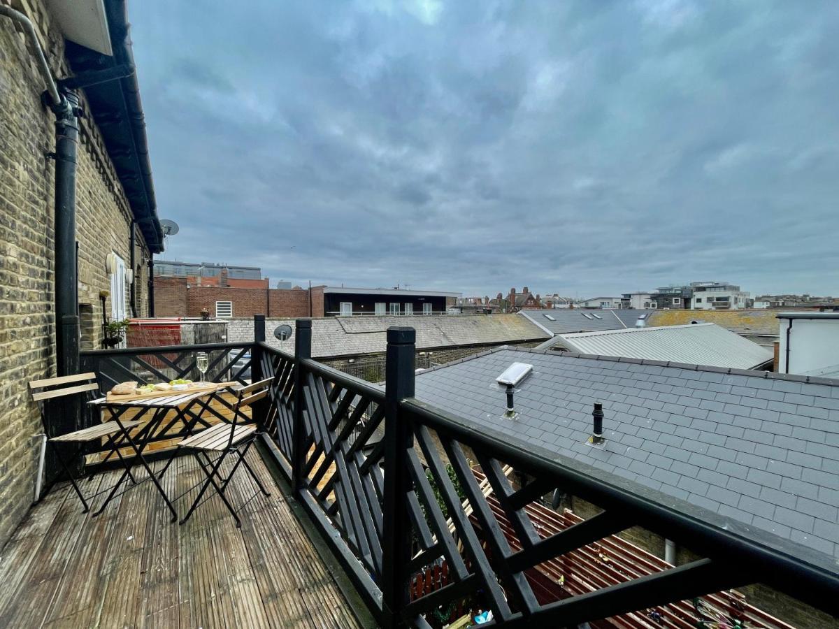 City Centre Gem In Southend Near The Beach, Station And Parking Apartman Kültér fotó