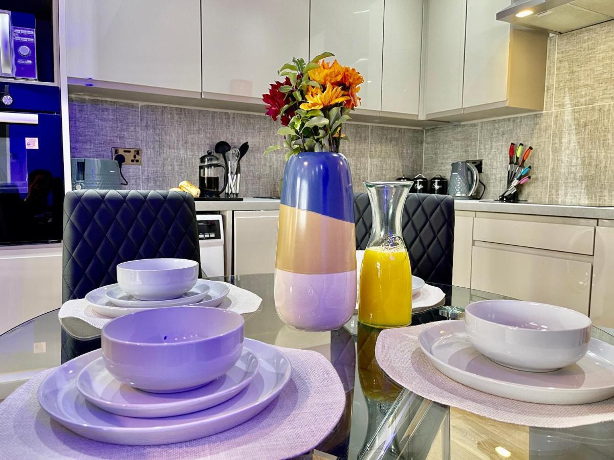 City Centre Gem In Southend Near The Beach, Station And Parking Apartman Kültér fotó
