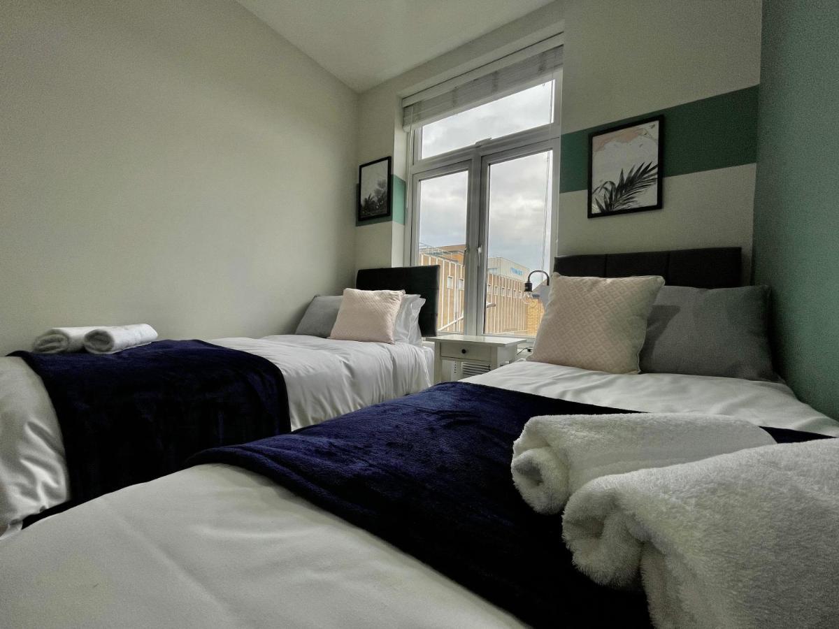 City Centre Gem In Southend Near The Beach, Station And Parking Apartman Kültér fotó